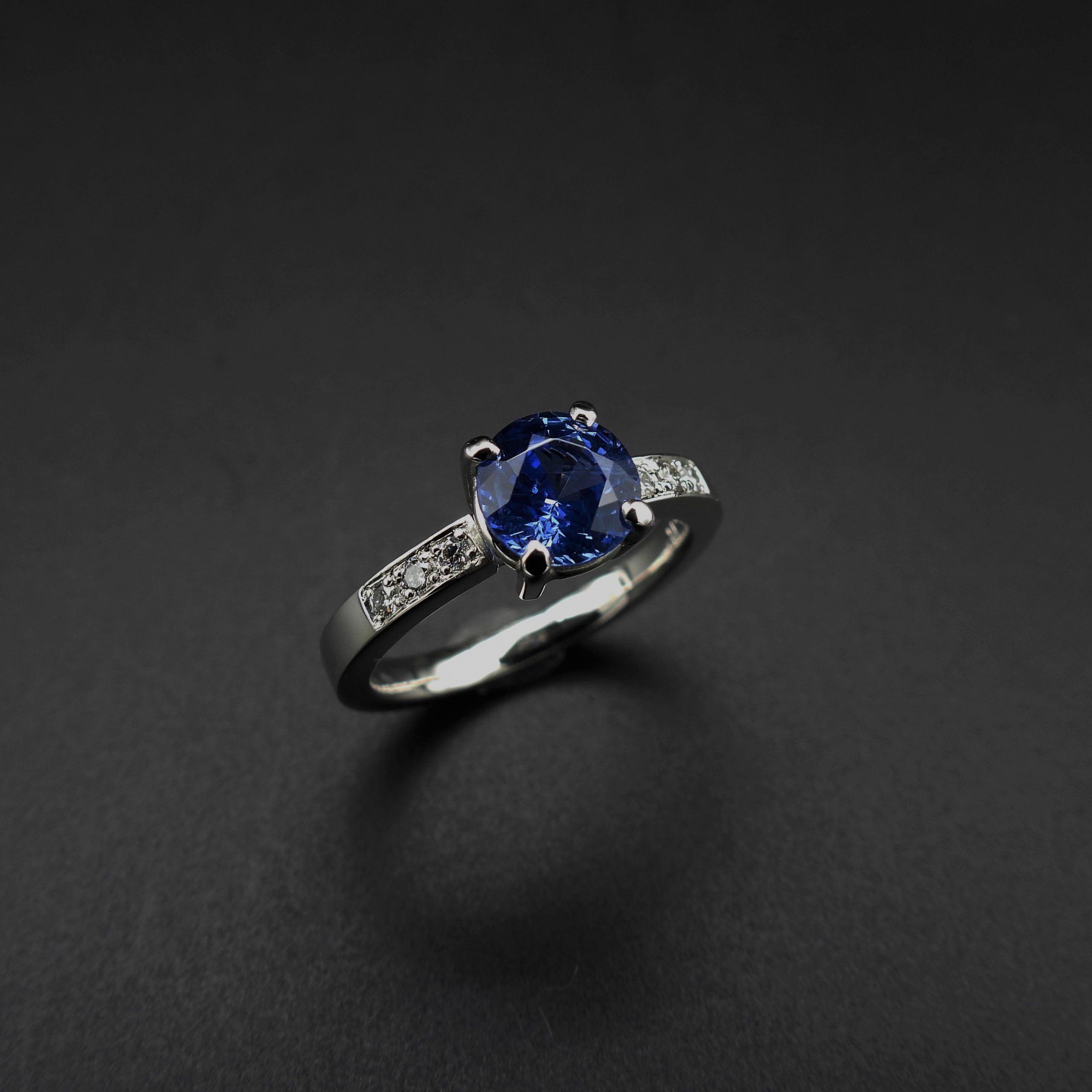 Saphir – Brillant – Ring